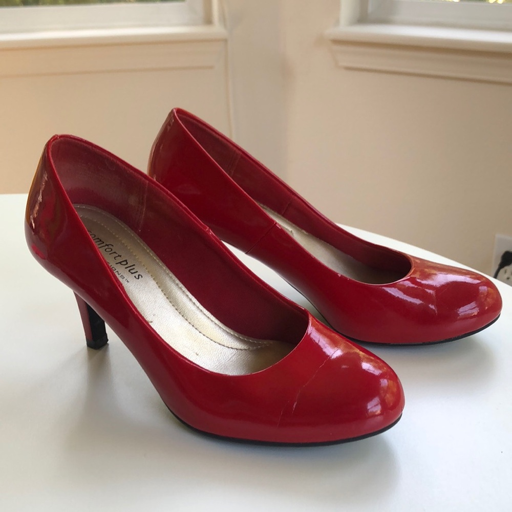 Comfy Red Heel!